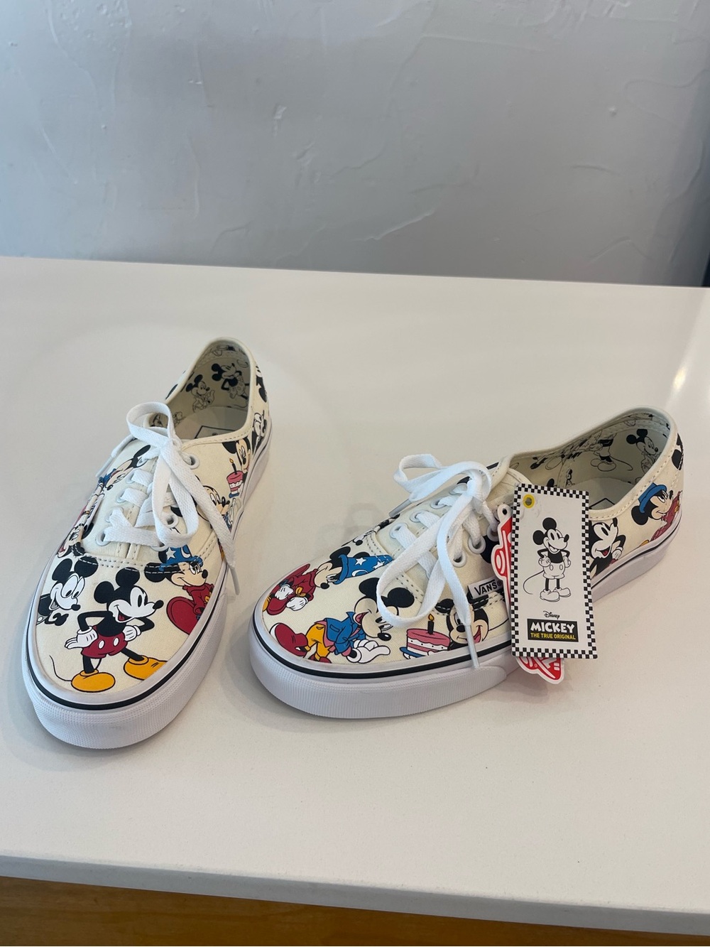 Vans x Disney NWT Mickey Mouse Canvas Sneakers - White Women’s 9 Men’s 7.5